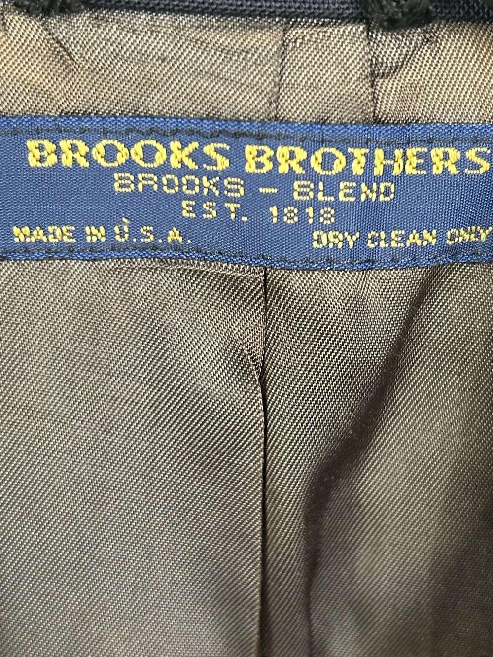 Brooks Brothers Vintage Men's Navy Blazer with Gold Buttons